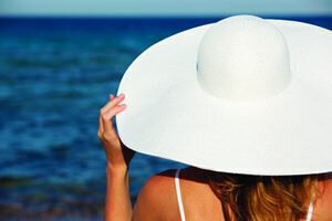 white hat woman